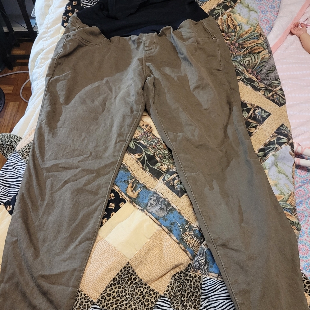 Maternity jeggings